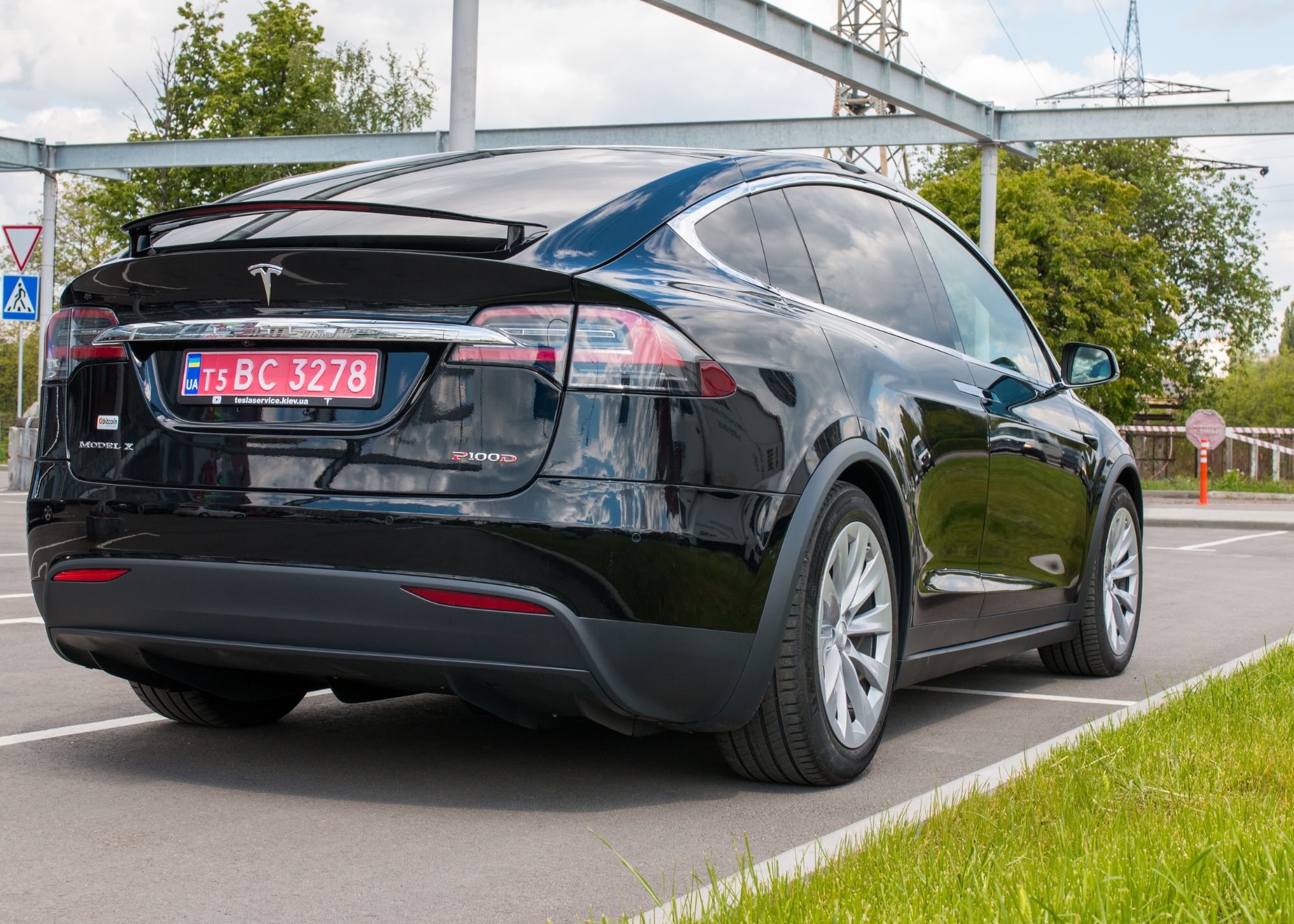 Market Commentary: Will Tesla Hit $2,000?